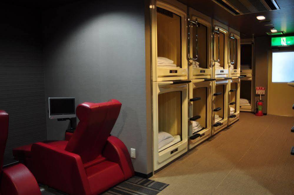 Capsule Hotel & Sauna Cosmo Plaza Akabane Tokyo Eksteriør billede